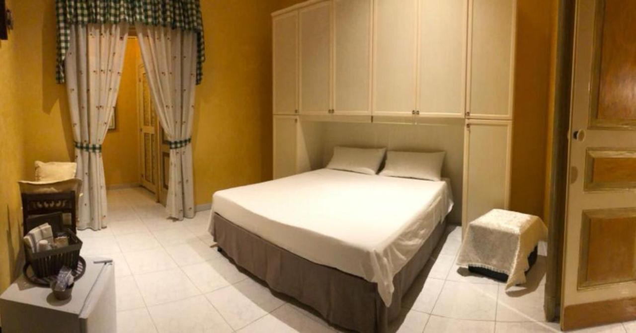 Dimora Dei Pastori Bed & Breakfast Naples Exterior photo